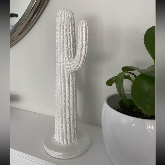 Decorative Statue Sculpture Western Cactus Ceramic White 11 inches Home Decor - Picture 7 of 9